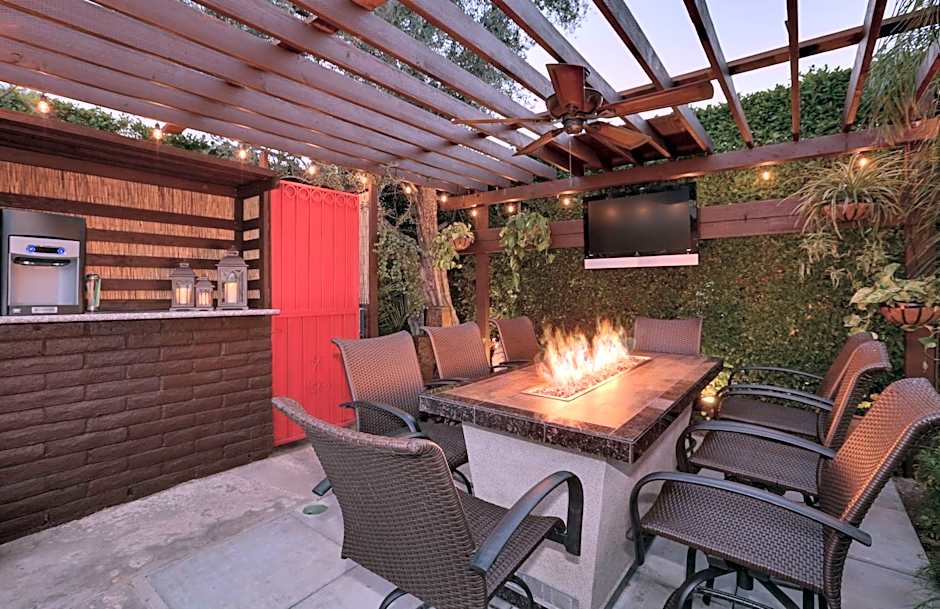 Desert Riviera Hotel