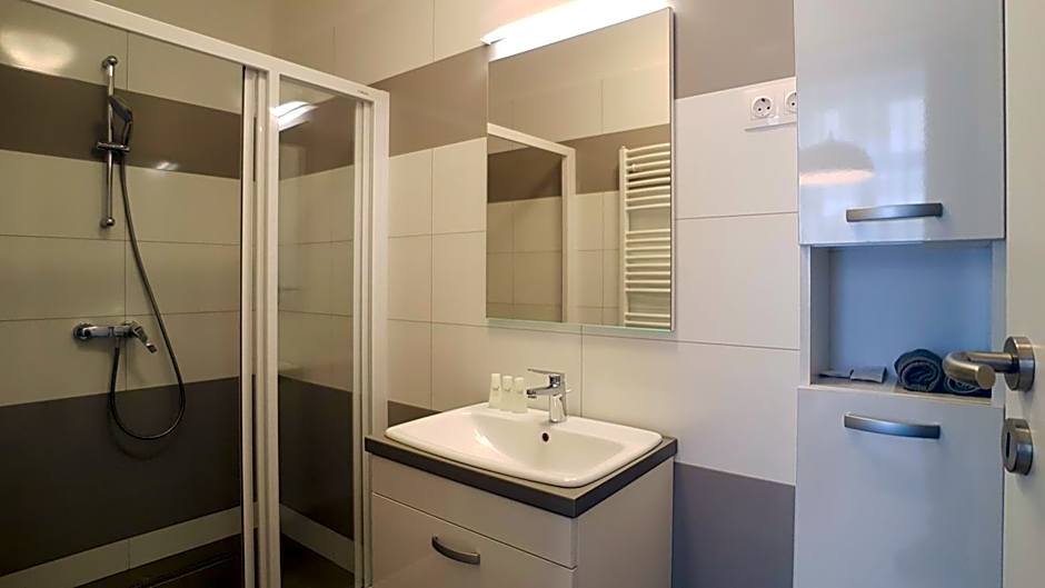 Piacsek Apartmanház