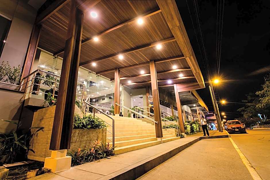 Wyndham Costa del Sol Pucallpa