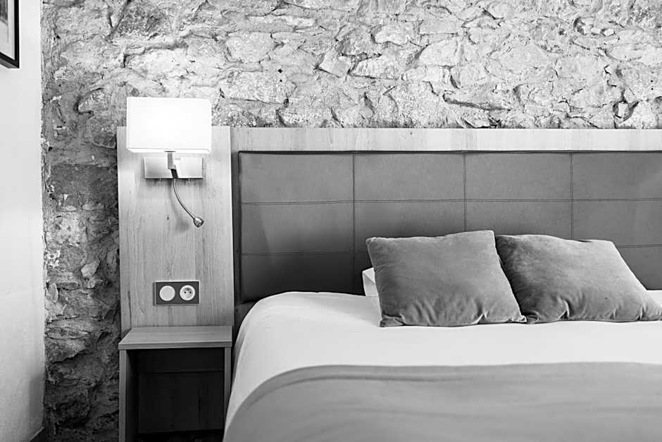 Logis Hôtel & Spa Déjeunez Sous L'Arbre