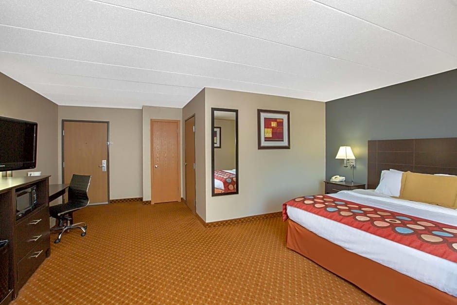 AmericInn by Wyndham Coralville