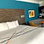 La Quinta Inn & Suites by Wyndham Oklahoma City North - Quail Springs