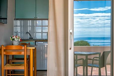 Studio with Sea View