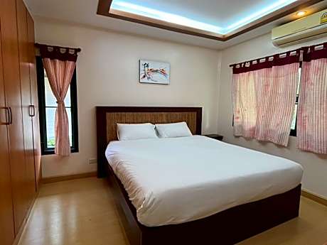 Resort Mountain View King - Non-Smoking