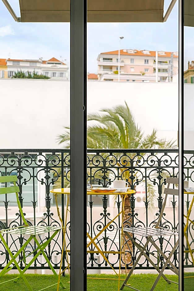 Lumière Hotel Centre Ville