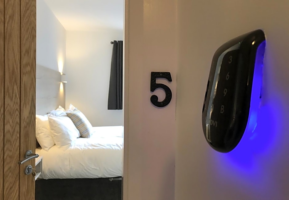 McNaughton Guestrooms