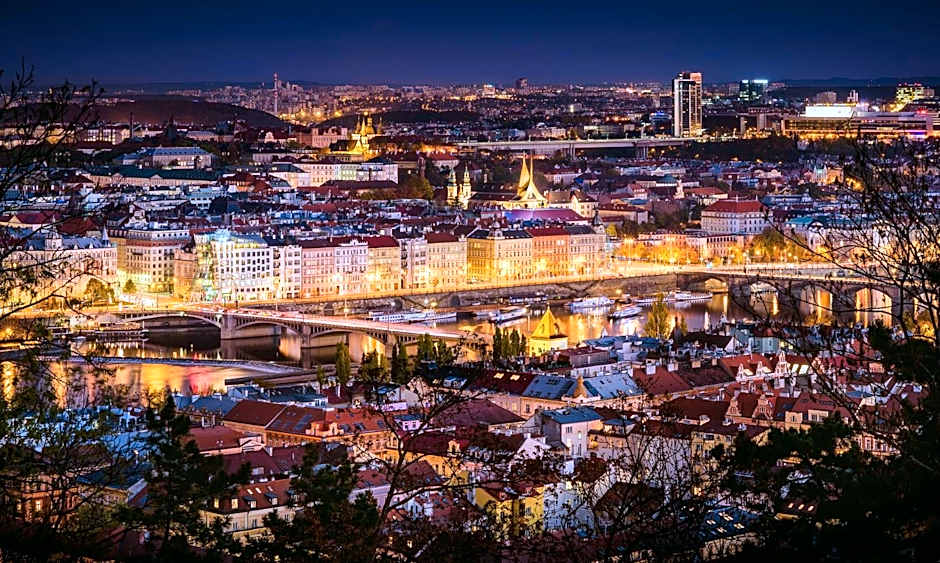 Dancing House - Tančící dům hotel