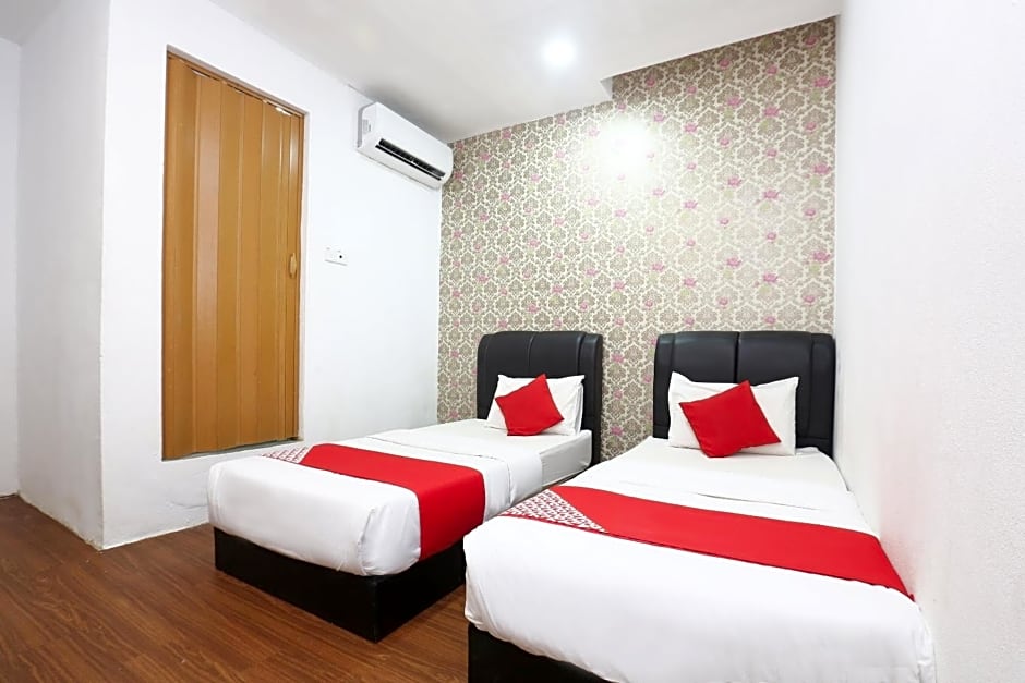 OYO 717 Mr J Hotel Wakaf Che Yeh 2