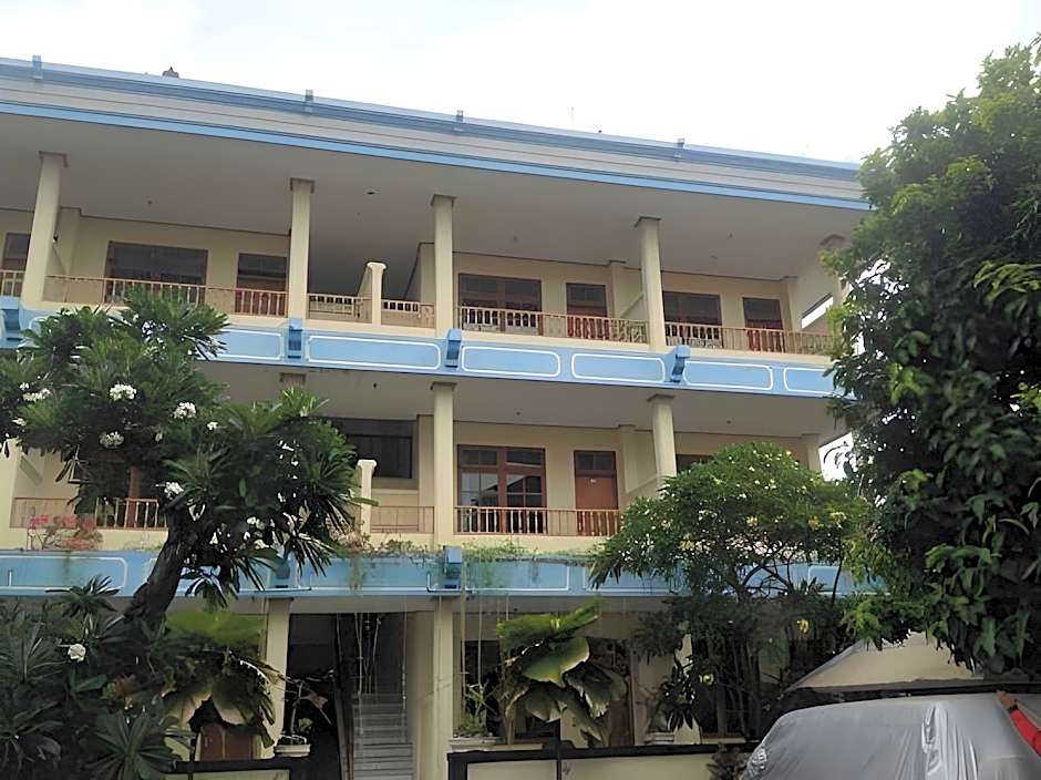 Super OYO 1654 Maha Bharata Kuta Inn