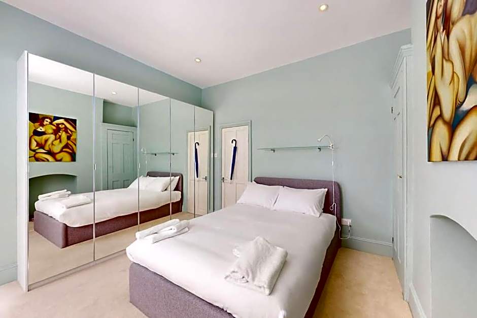 Stunning Apartment in Clapham Old Town