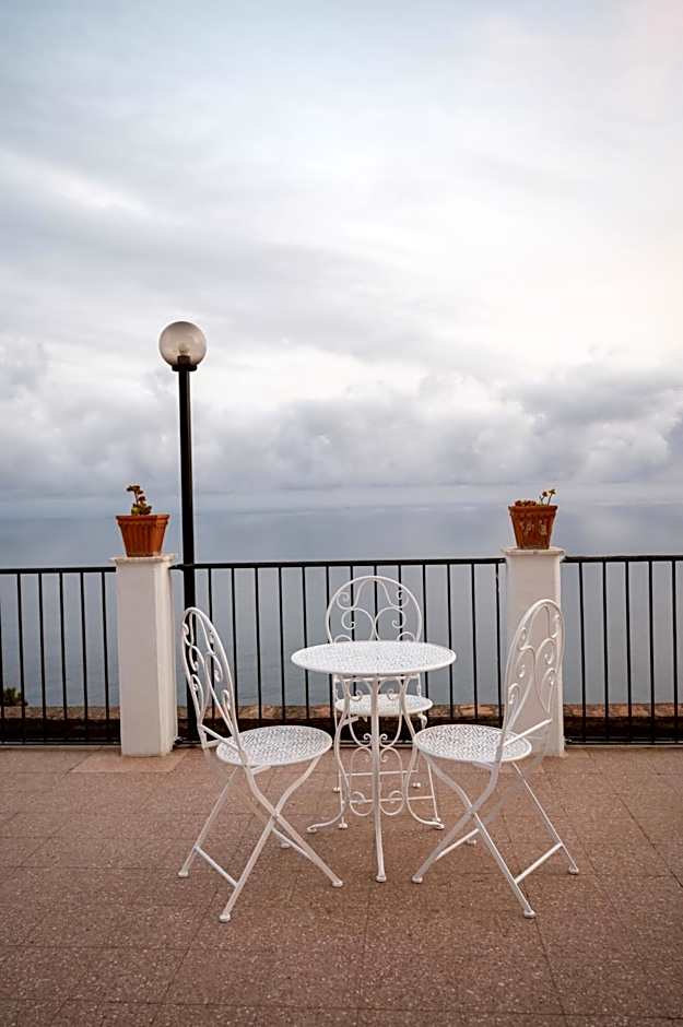 Hotel Elios Tao
