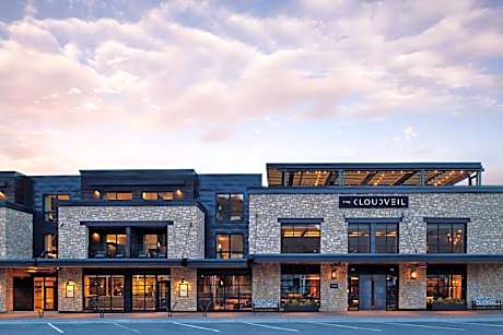 The Cloudveil, Autograph Collection