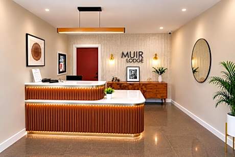 Muir Lodge Motel
