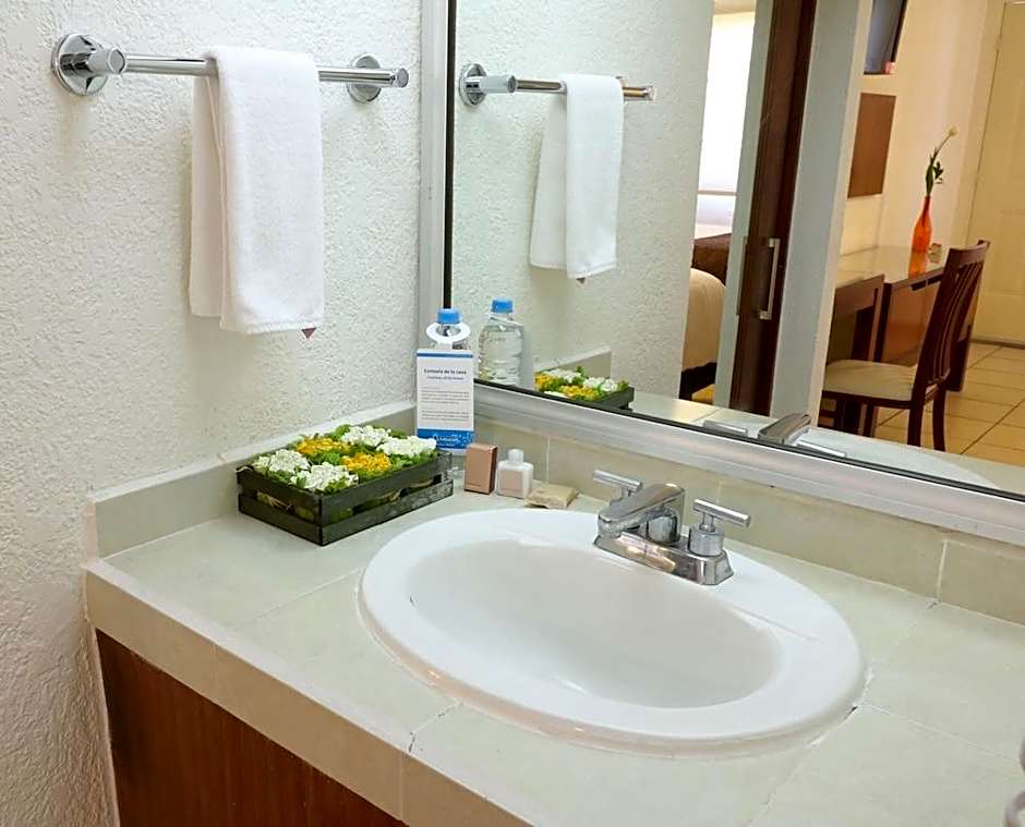 Mision Express Saltillo