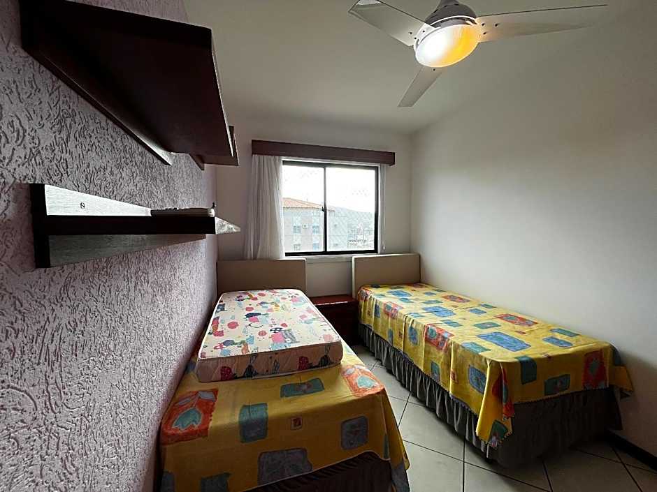 B250 - Apto 3 quartos com vista mar sobre Avenida