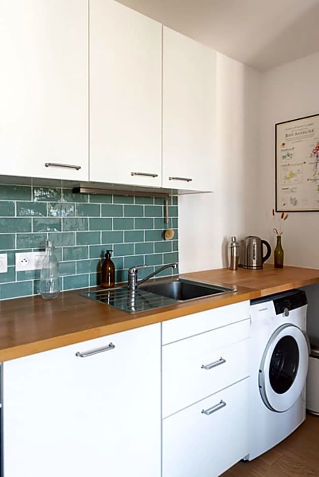 Charming 35m near Paris