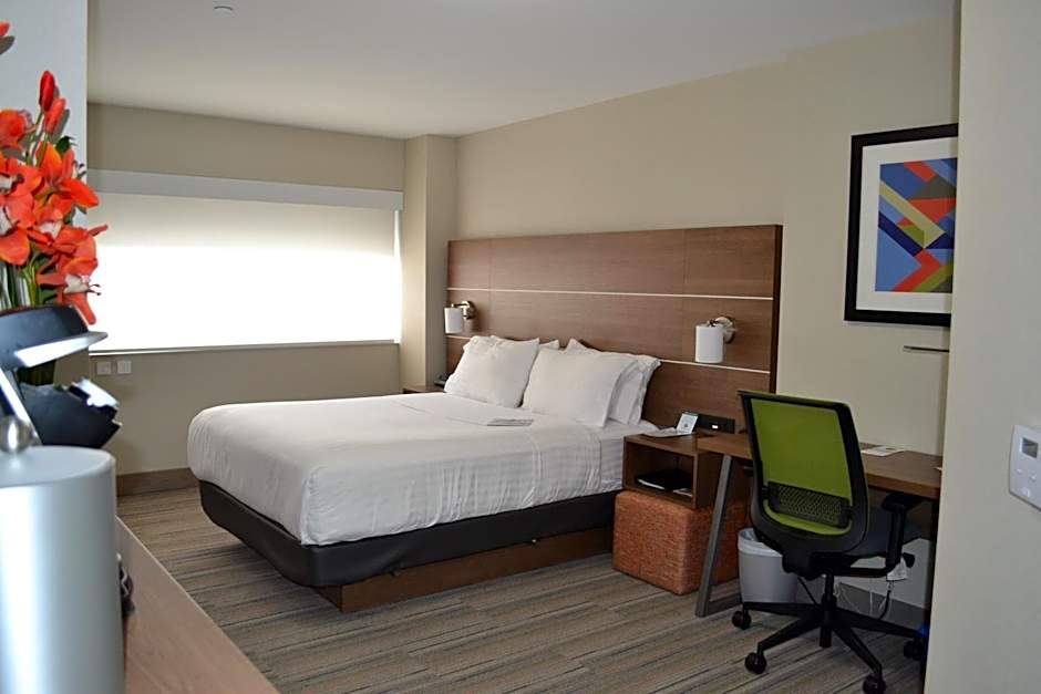 Holiday Inn Express Hotel & Suites Saint John Harbour Side By IHG