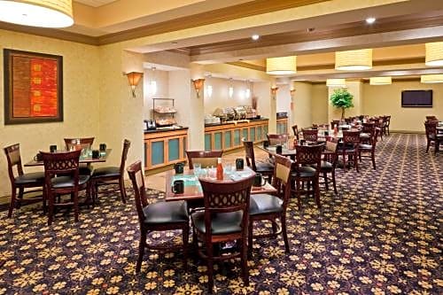 Holiday Inn South Plainfield-Piscataway, an IHG Hotel South Plainfield | Bookonline.com