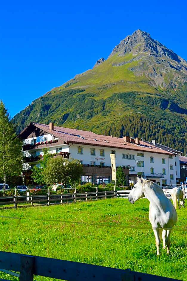 Clubdorf Hotel Alpenrose