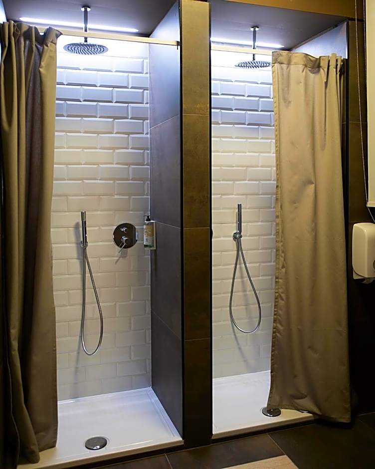 Hostelò - Luxury Hostel