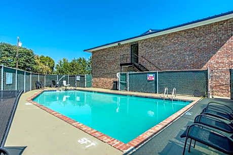 Motel 6-East Ridge, TN