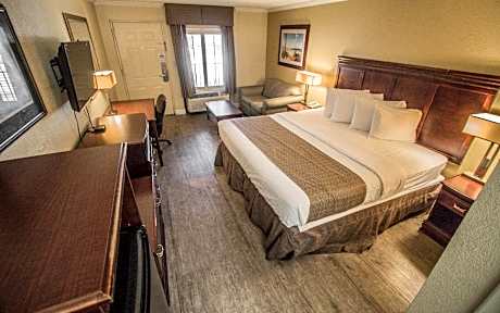 King Room - Non-Smoking