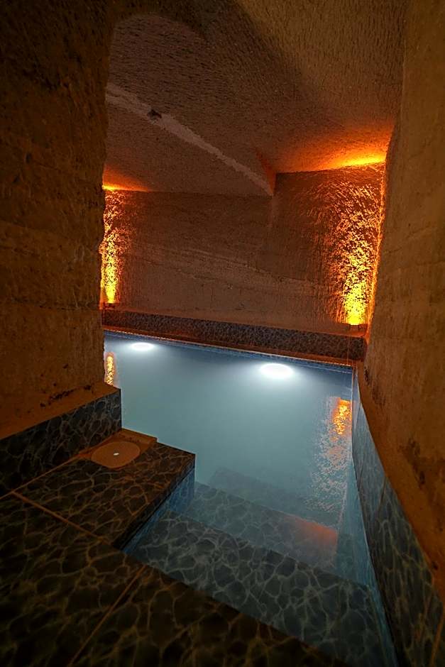 My Cave Suites