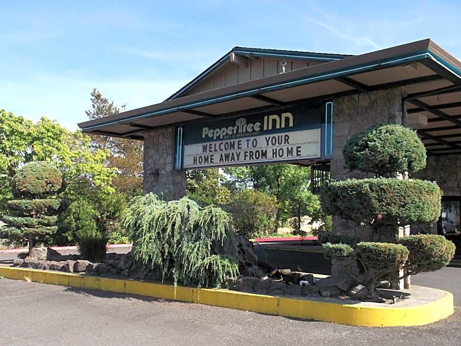 Pepper Tree Inn