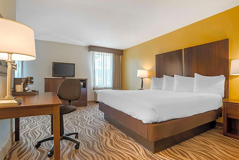 Best Western Plus Oak Mountain Inn