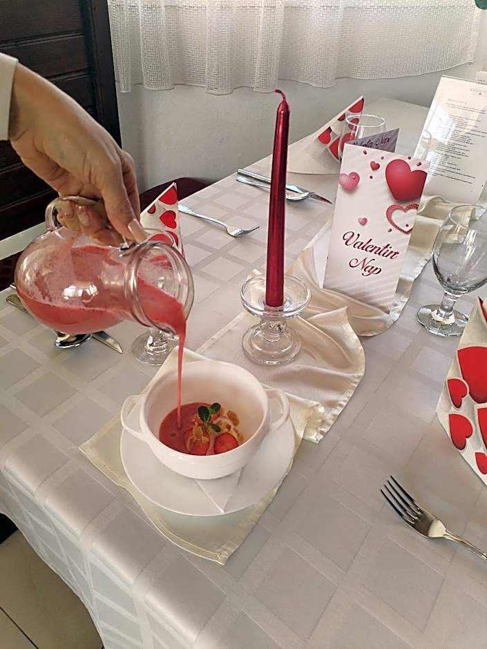 Kemence Csárda és Szálloda