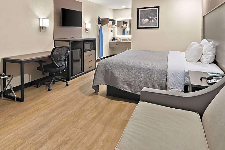 Quality Inn & Suites Weatherford