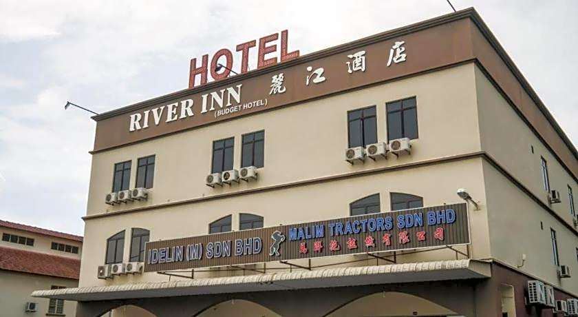 HOTEL RIVER INN