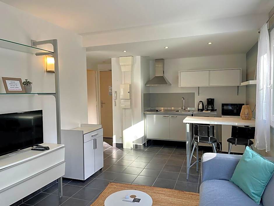 CAMP DE BASE SUR LE LAC DU BOURGET