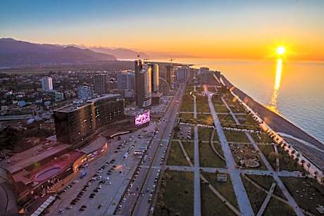 Euphoria Shangrila Sea view swimming pool