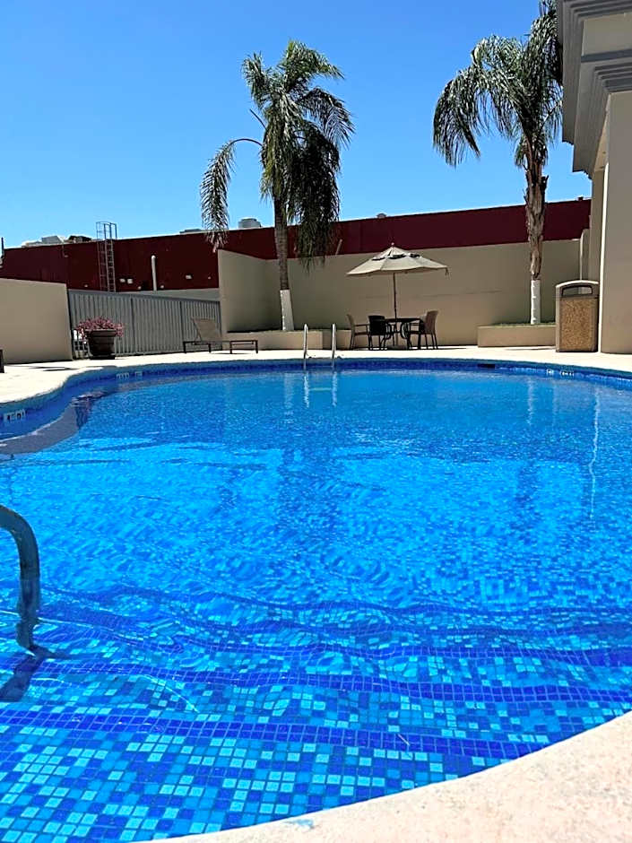 Hampton Inn By Hilton Monterrey-Airport