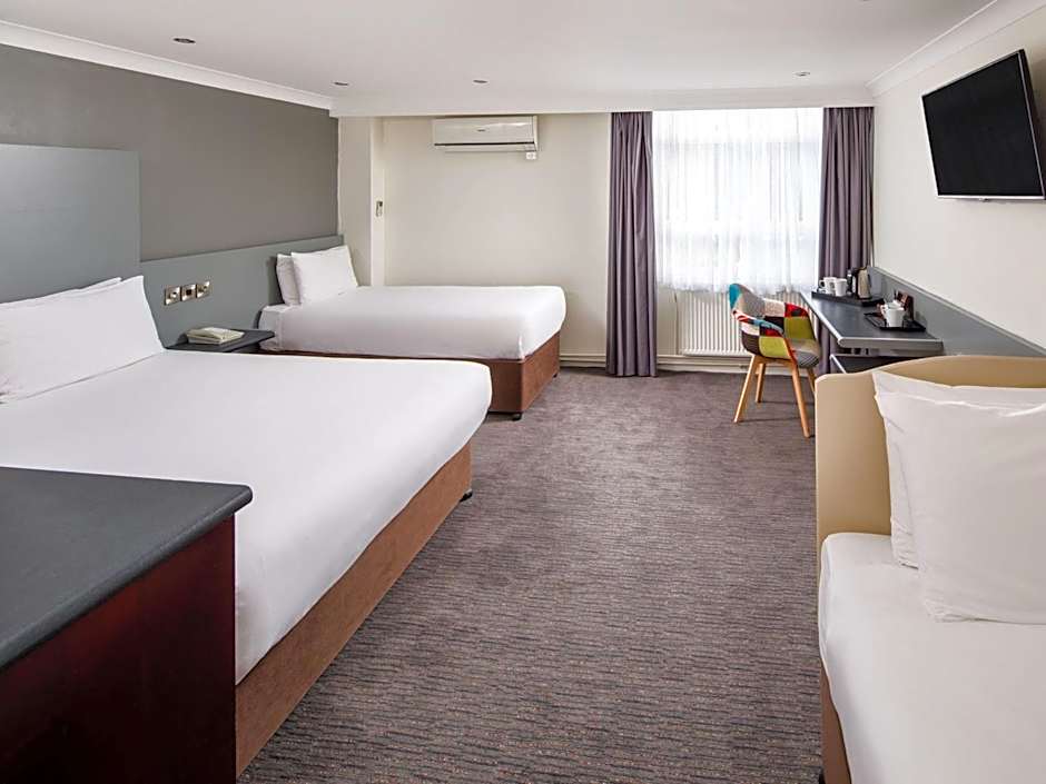Mercure Chester Abbots Well Hotel