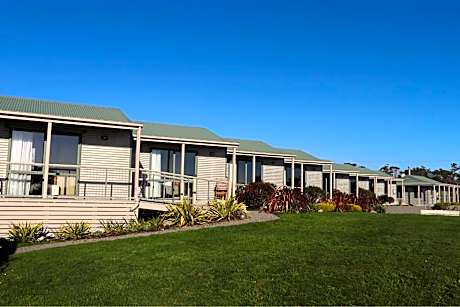 Omau Settlers Lodge Motel