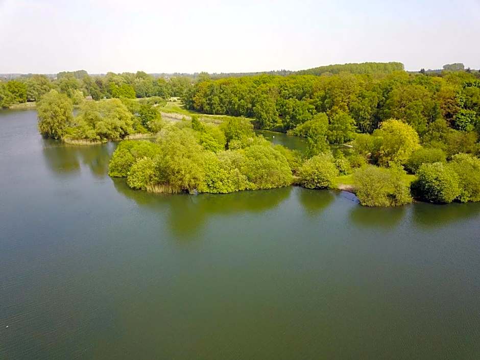 Woodlakes Park By Liv Retreats