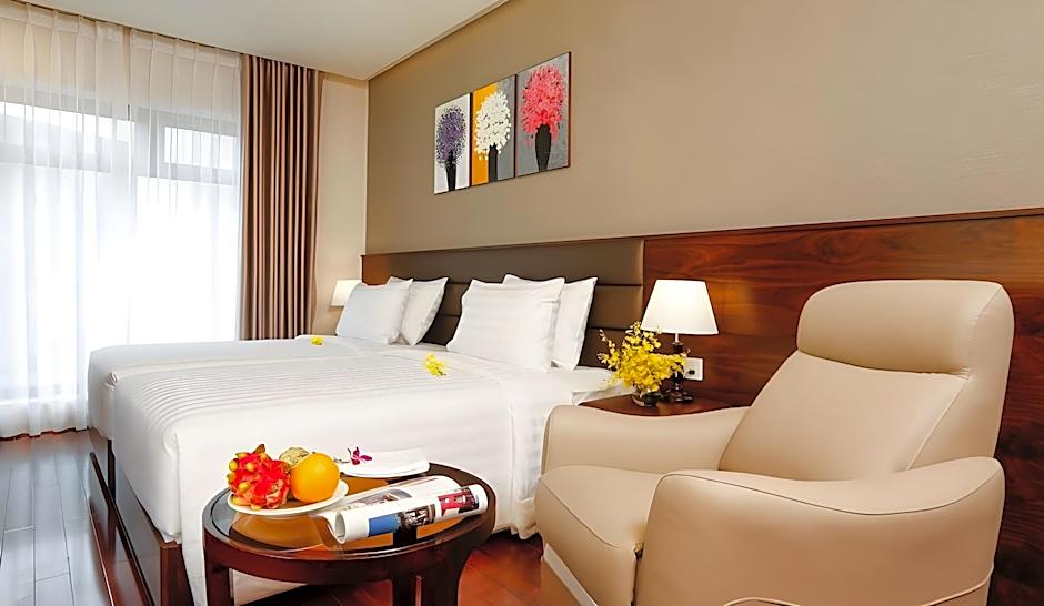 Orchids Saigon Hotel