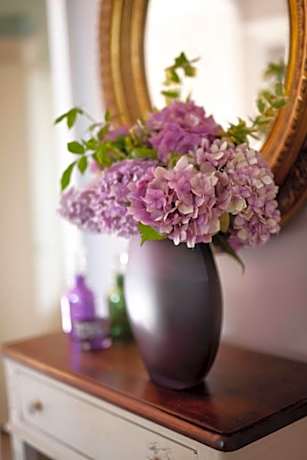 Goss Hall Bed & Breakfast