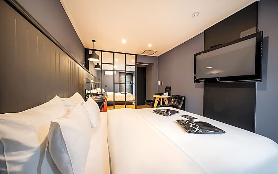 Anyang Premier Hotel XYM