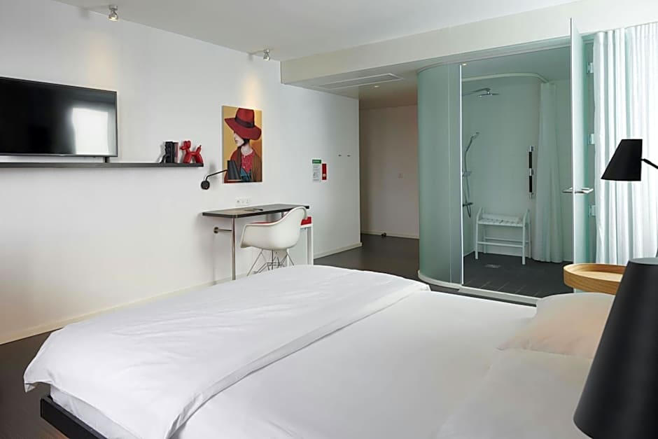 citizenM Paris Charles de Gaulle Airport