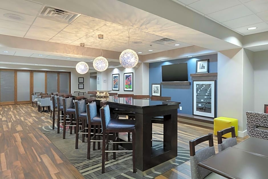 Hampton Inn By Hilton & Suites Emerson @ LakePoint, GA