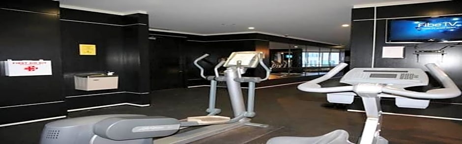 MiCasa Suites - Stylish Condo in Maple Leaf Square