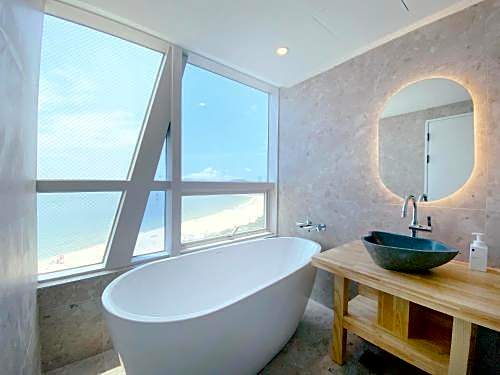 UH SUITE THE HAEUNDAE