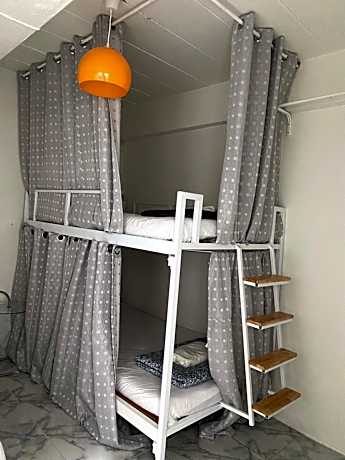 Dormitory Non-Smoking