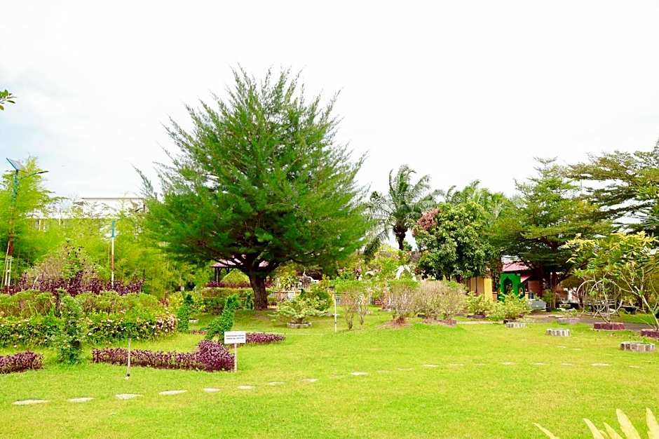 Thongs Inn Hotel Kualanamu