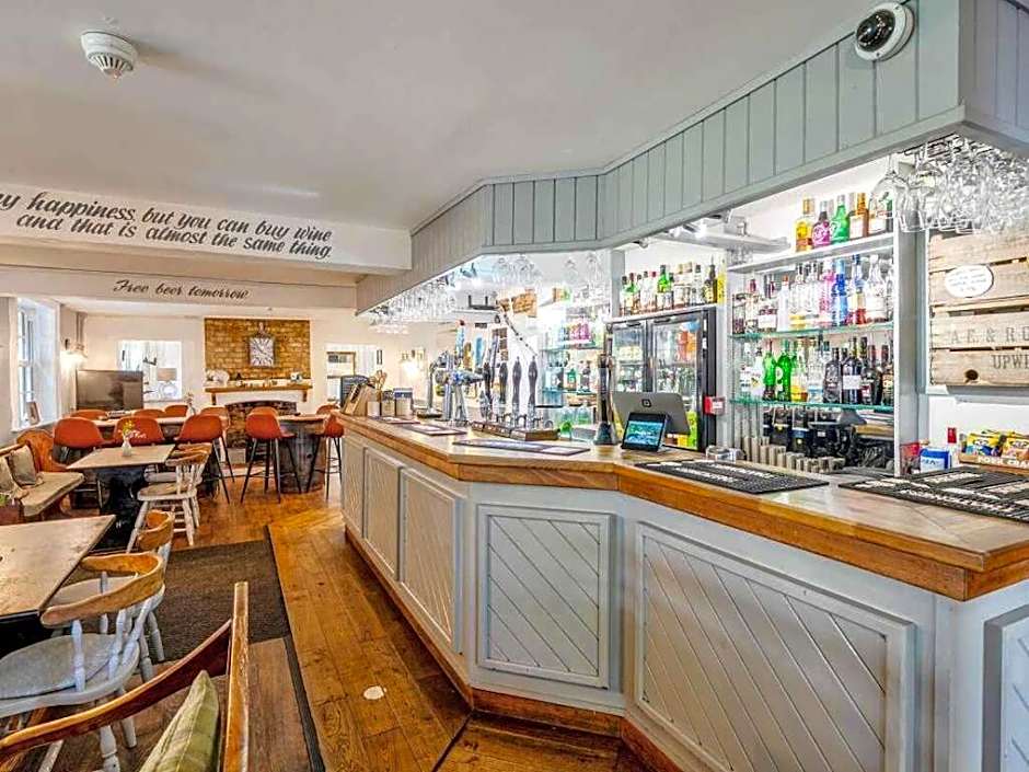 The Ship Inn - Self Catering Accommodation