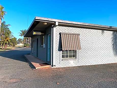 Temora Motel