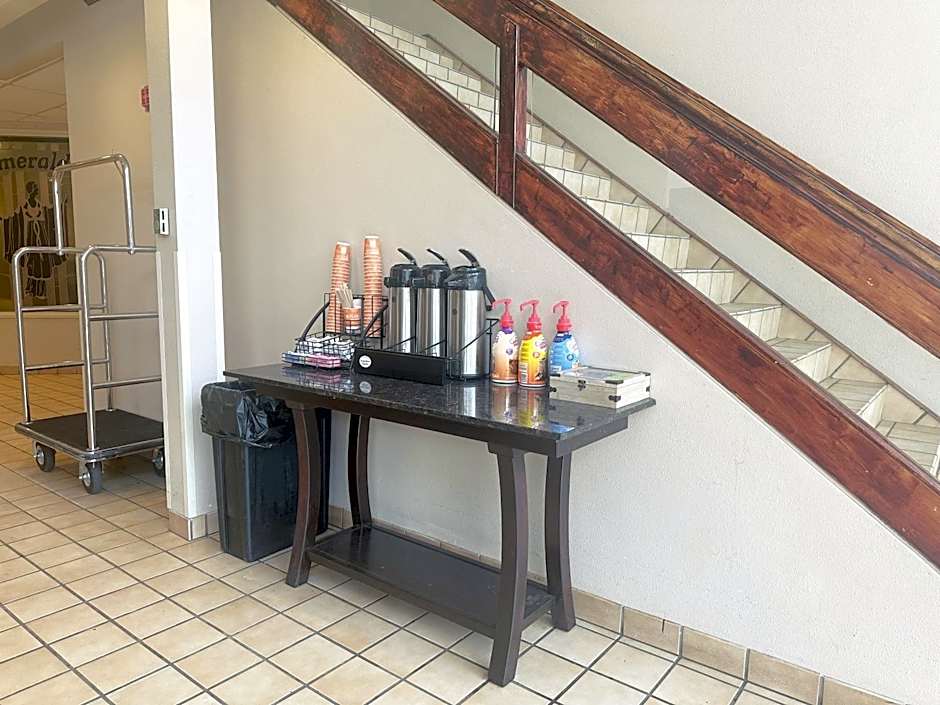 Clarion Inn